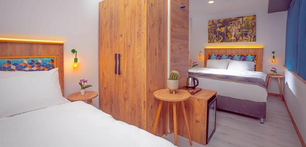Otel The Gate Kadikoey Downtown 4*